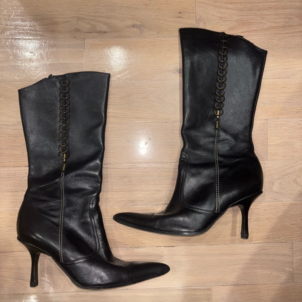 Enzo Angiolini vintage heeled pierced boots